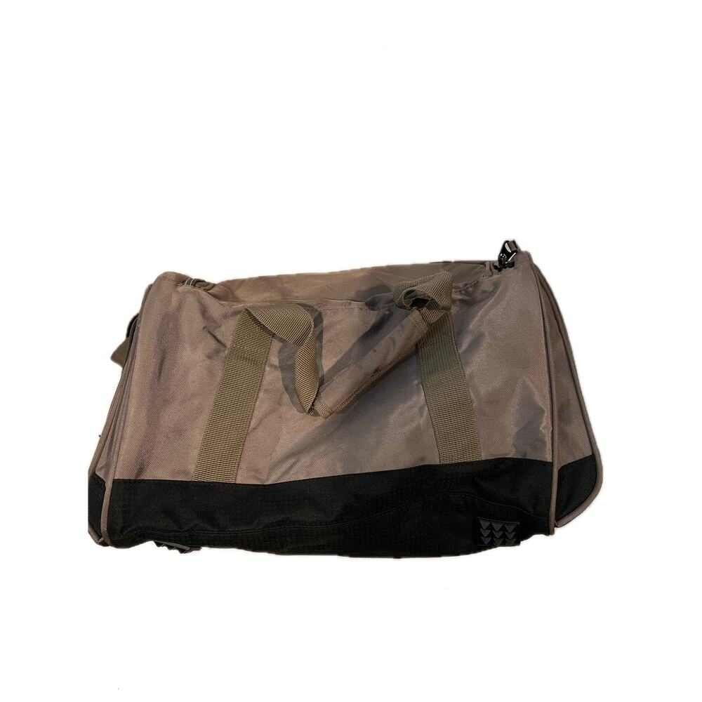 Wrangler 16" Sport & Travel Duffel Beige Black - Picture 3 of 6